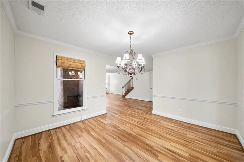 110 Great Oaks Lane Roswell, GA 30075
