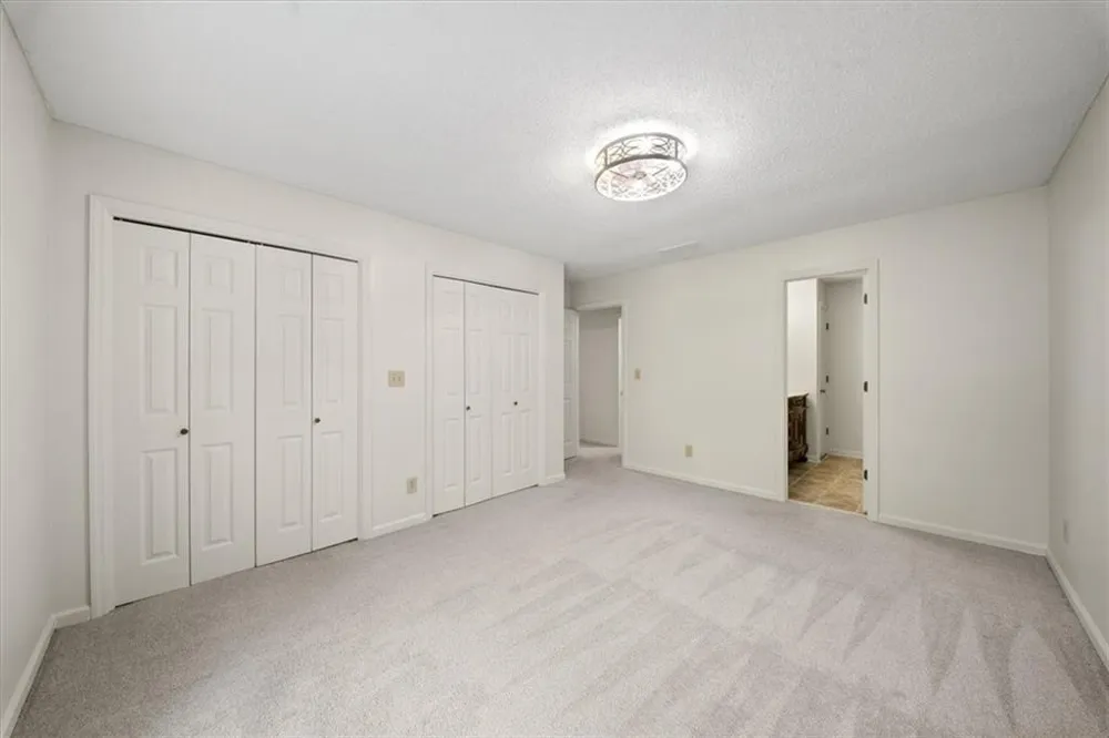 110 Great Oaks Lane Roswell, GA 30075