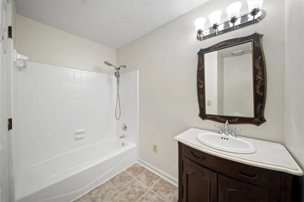 110 Great Oaks Lane Roswell, GA 30075