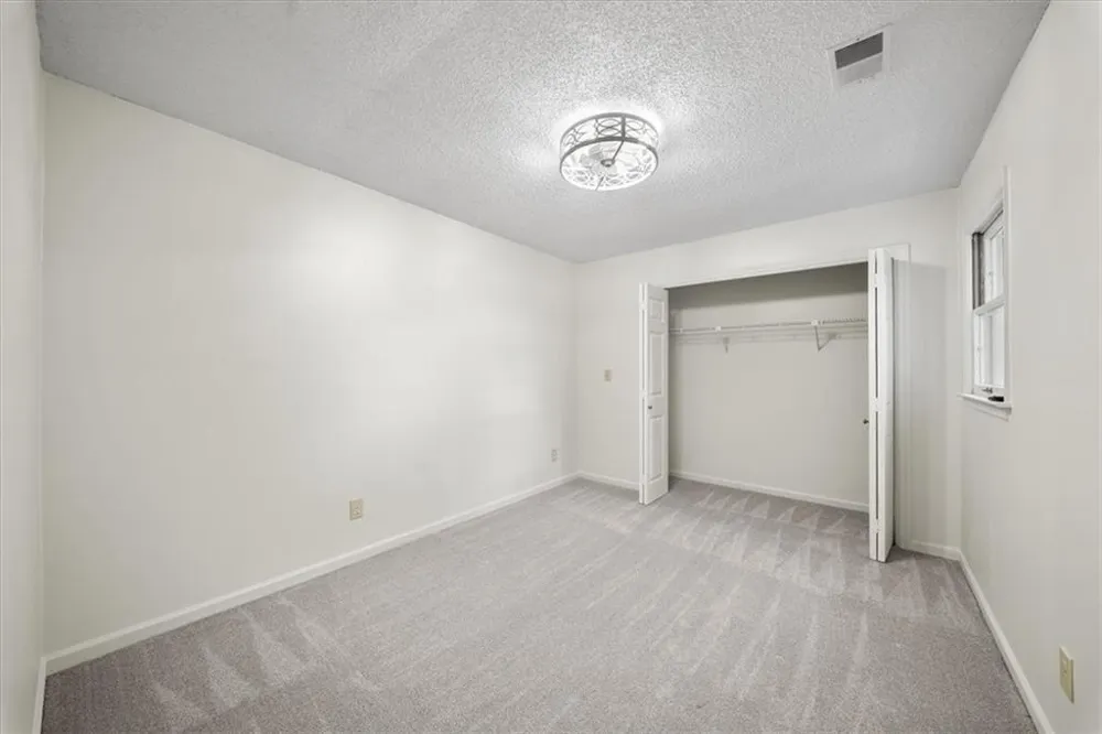110 Great Oaks Lane Roswell, GA 30075