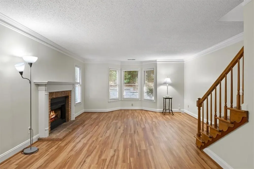 110 Great Oaks Lane Roswell, GA 30075