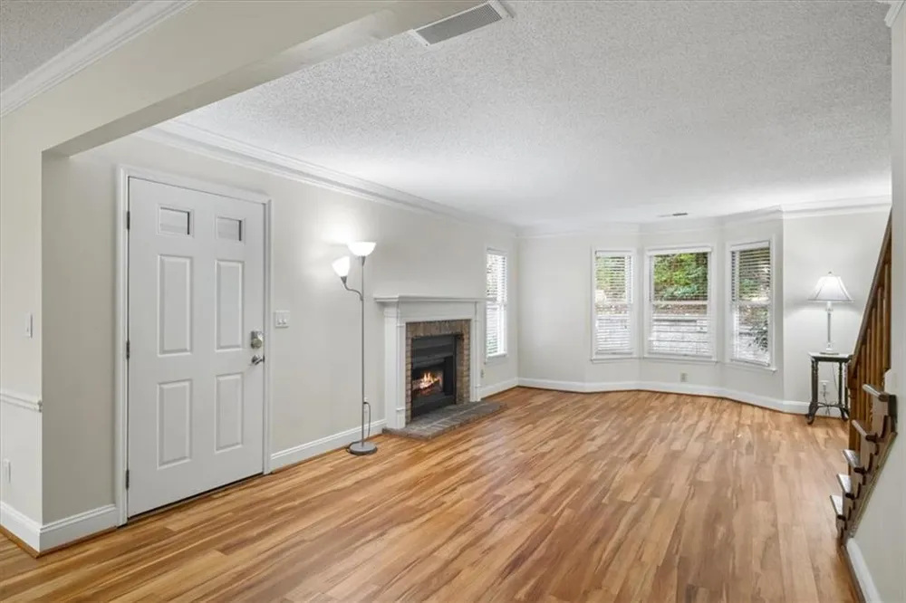 110 Great Oaks Lane Roswell, GA 30075