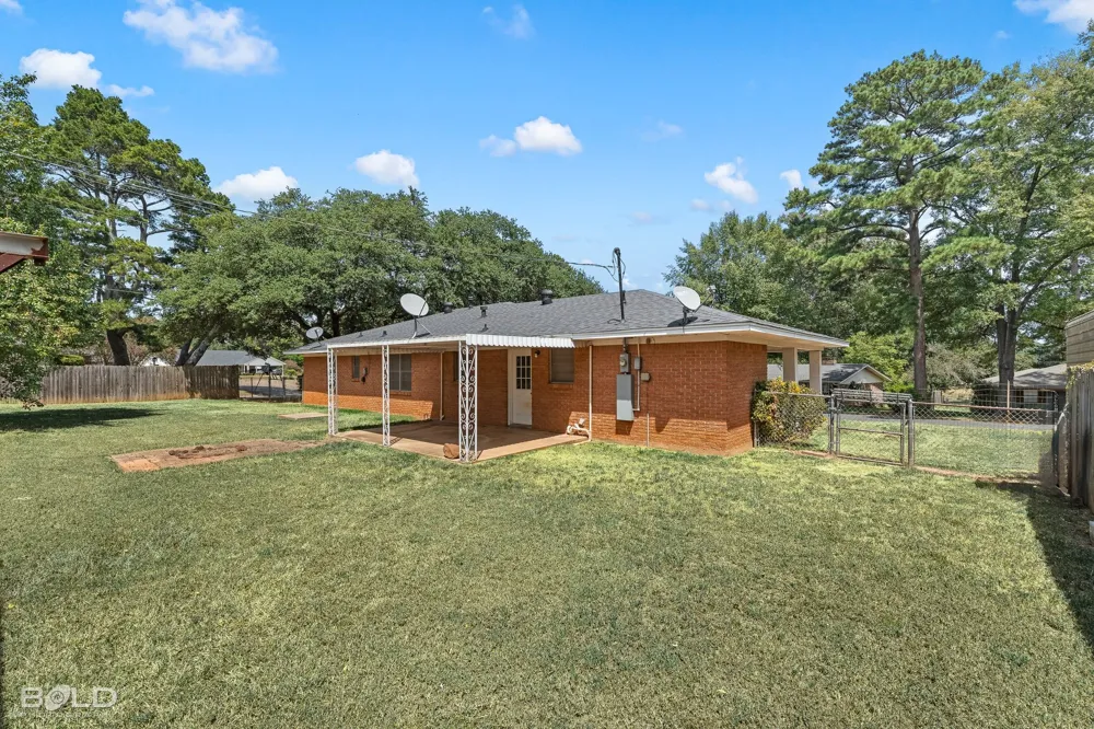 911 Nella Street Minden, LA 71055