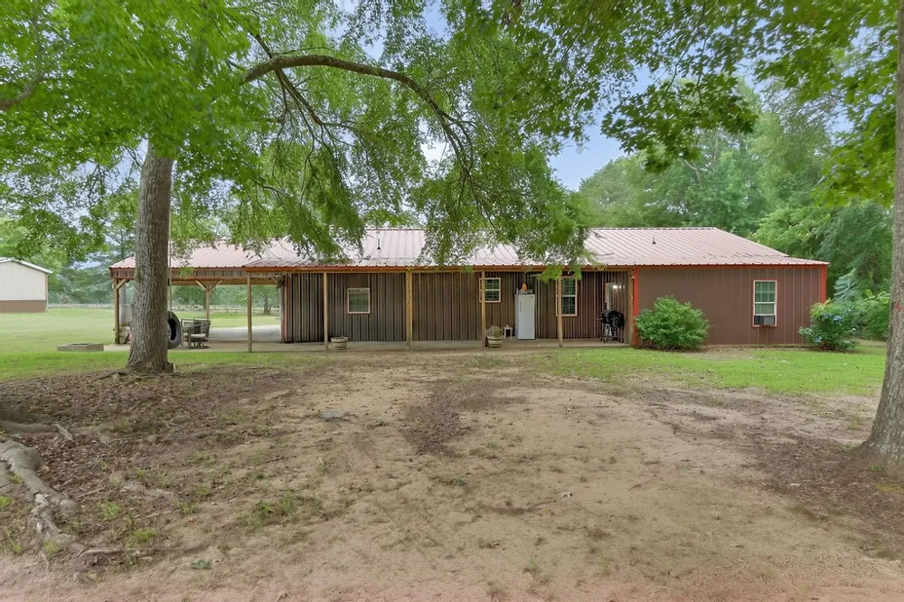 339 H Williams Road Gilmer, TX 75645