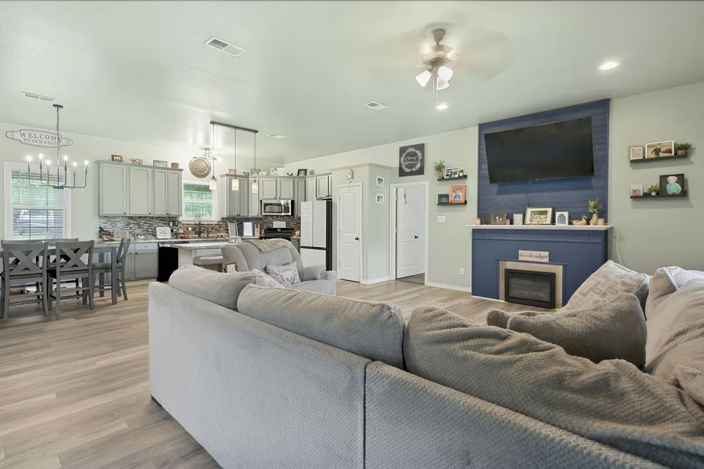339 H Williams Road Gilmer, TX 75645