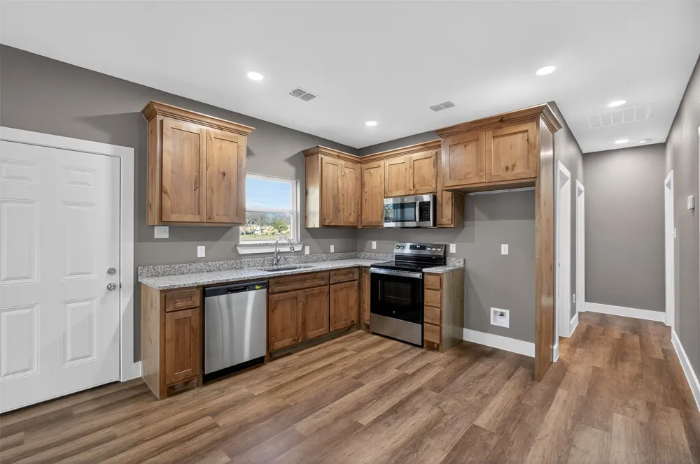 512 SW 15th Street Mineral Wells, TX 76067