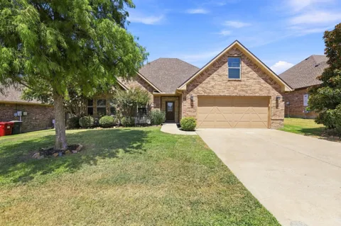 1407 Monfort Drive