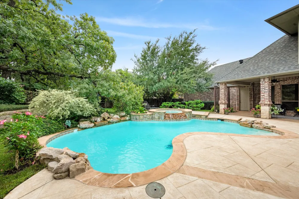 205 Raintree Court Colleyville, TX 76034