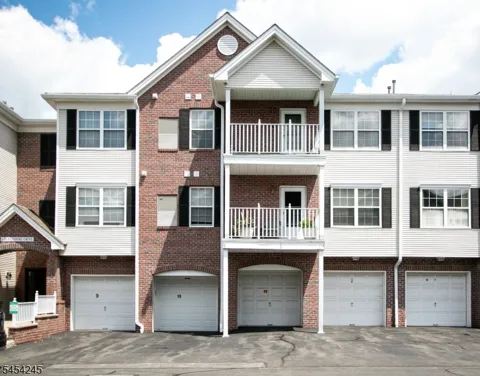 10 Redspire Dr #10 Unit 10