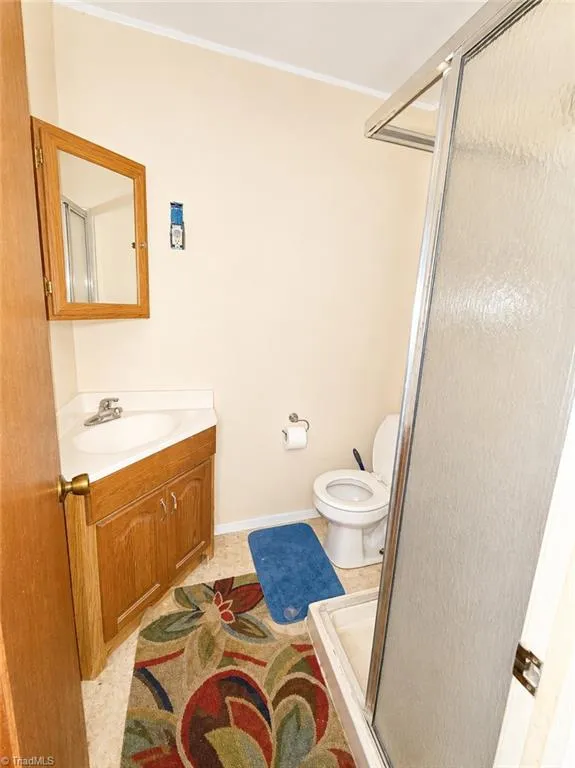 2725 Nc Highway 109 Troy, NC 27371