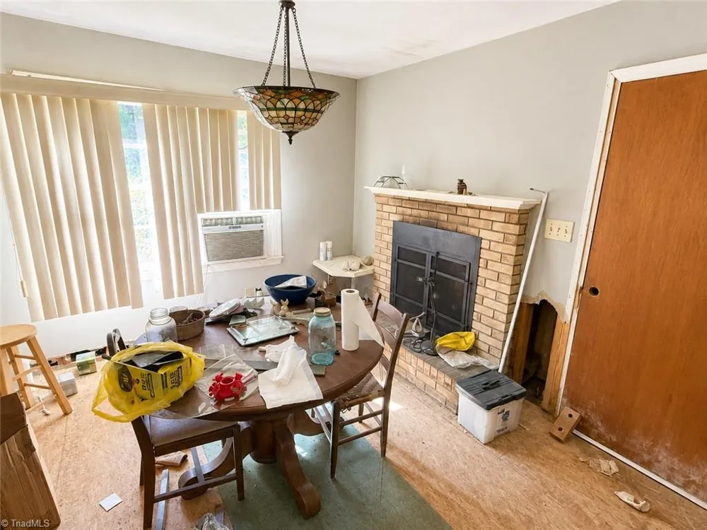 2725 Nc Highway 109 Troy, NC 27371