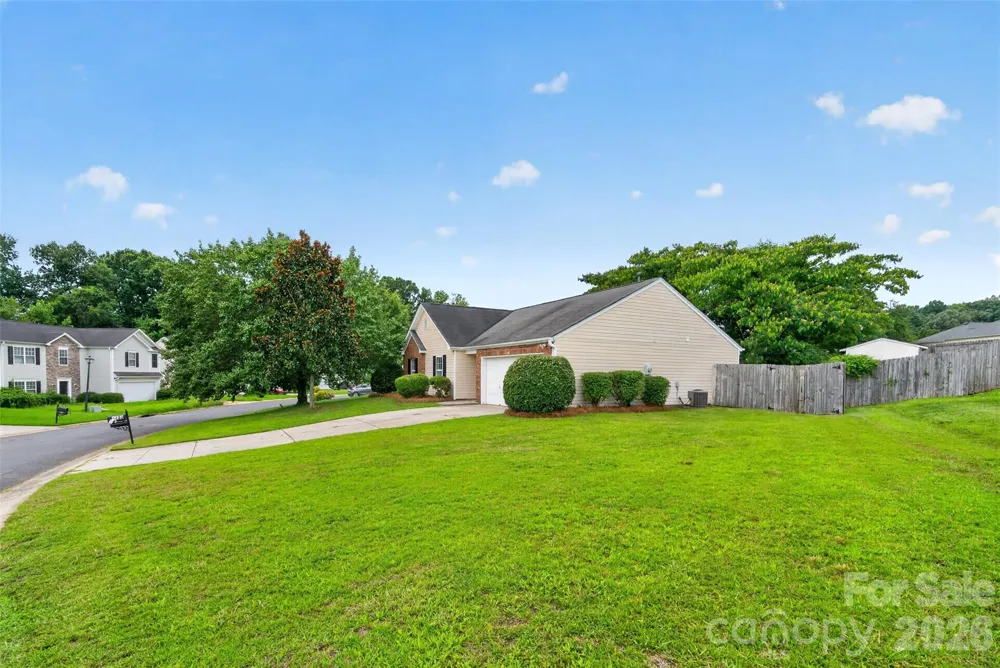 5733 Cardington Court Charlotte, NC 28216