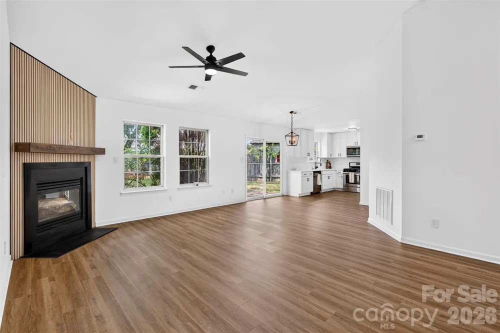 5733 Cardington Court Charlotte, NC 28216