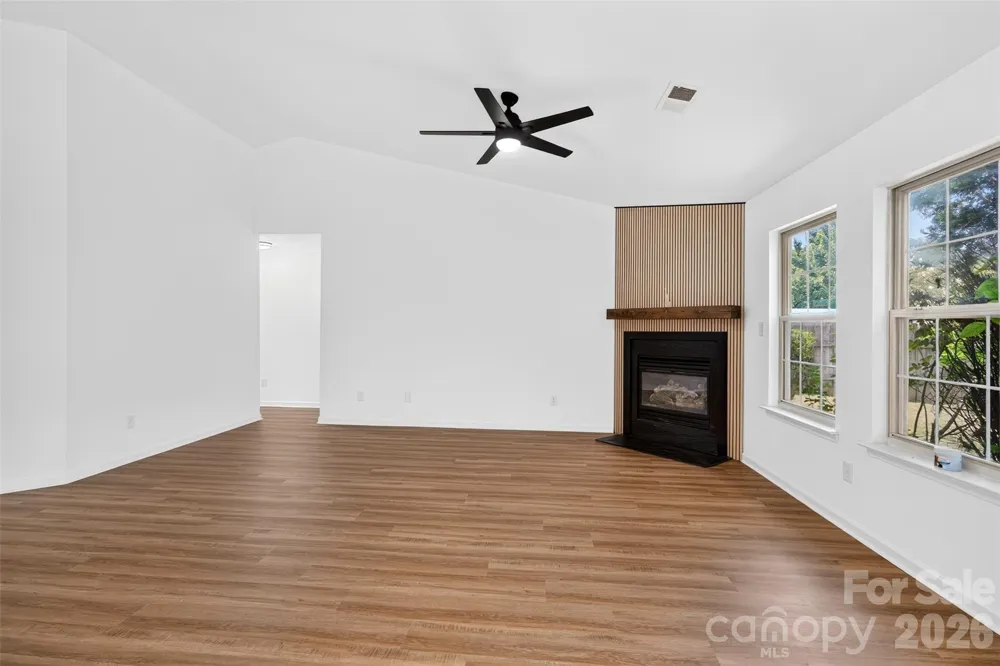 5733 Cardington Court Charlotte, NC 28216