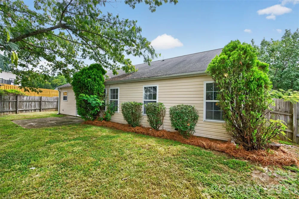 5733 Cardington Court Charlotte, NC 28216