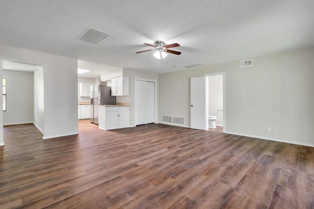 209 Mistletoe Lane Keene, TX 76059