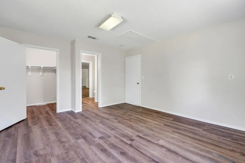 209 Mistletoe Lane Keene, TX 76059