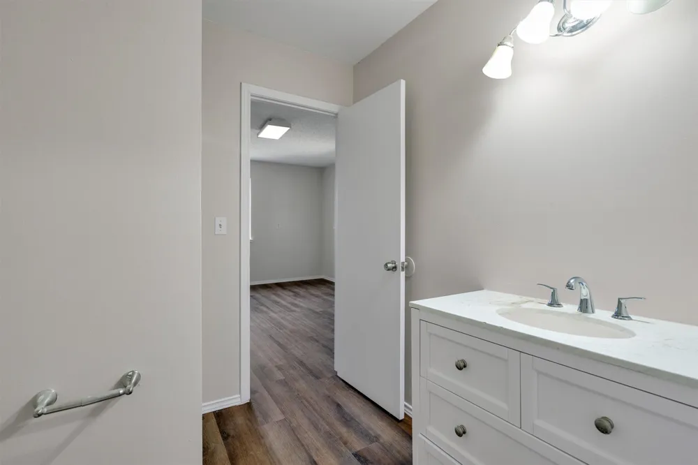 209 Mistletoe Lane Keene, TX 76059