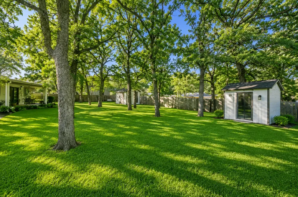 209 Mistletoe Lane Keene, TX 76059