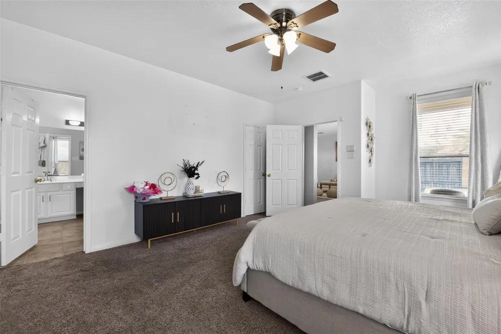 8423 Chicory Drive Baytown, TX 77521