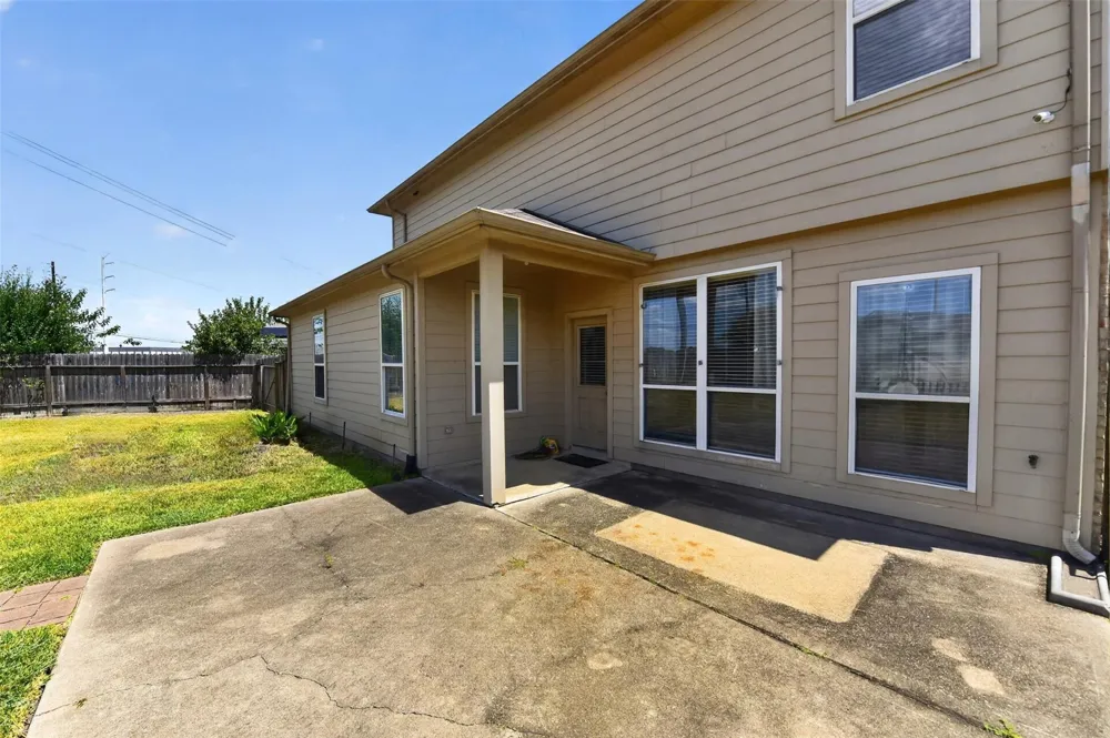 8423 Chicory Drive Baytown, TX 77521