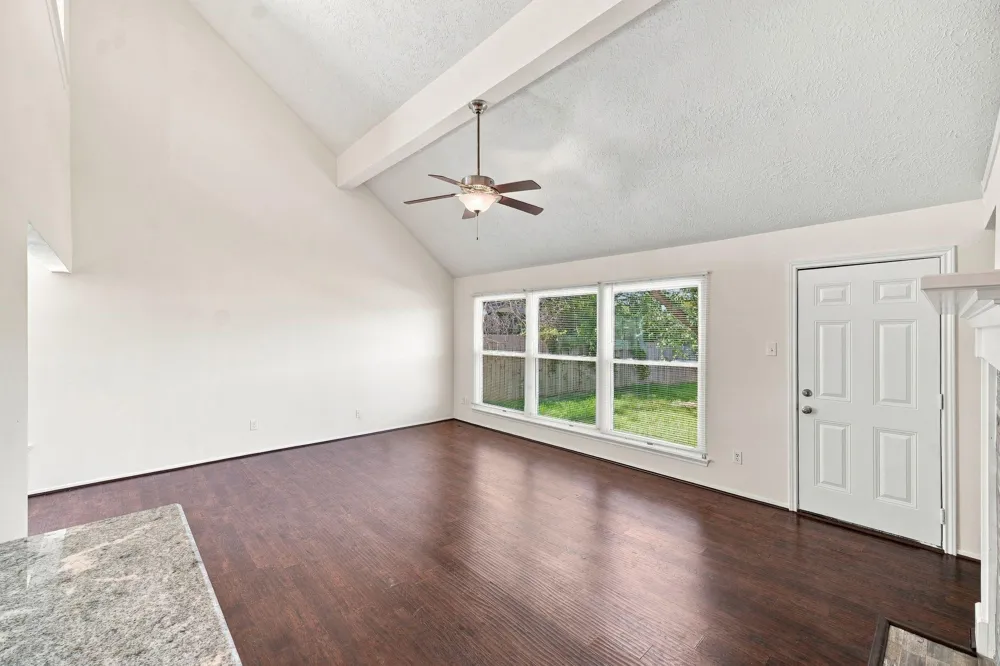 4119 Bentley Drive Pearland, TX 77584