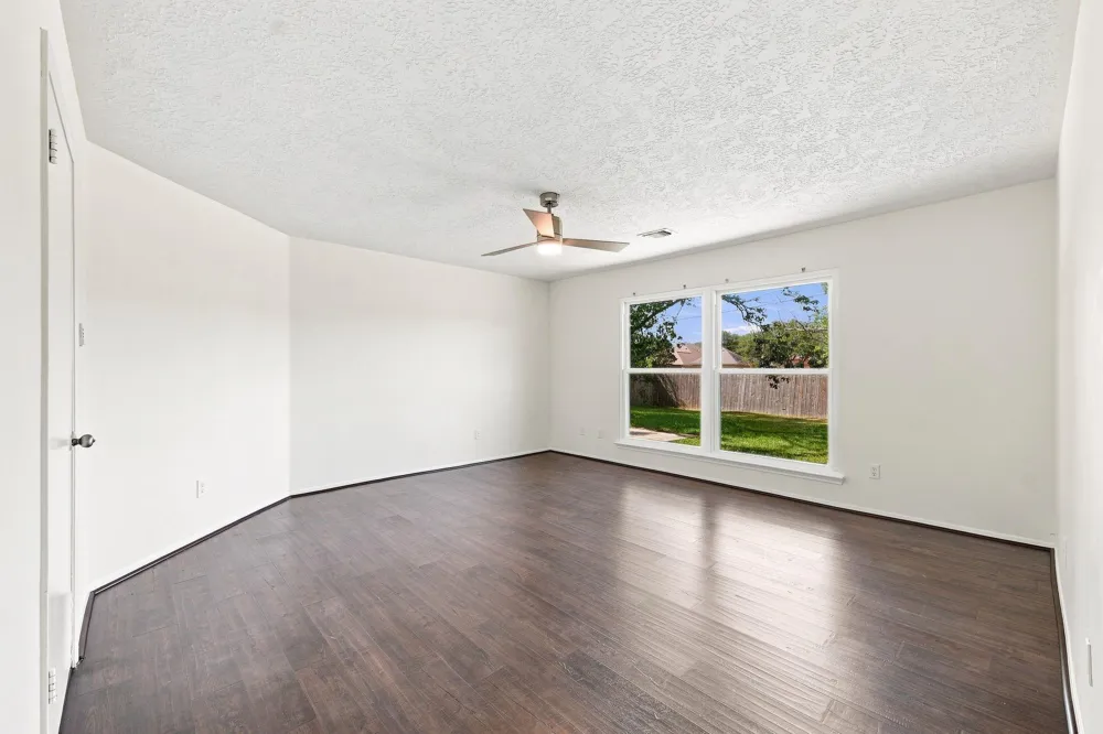 4119 Bentley Drive Pearland, TX 77584