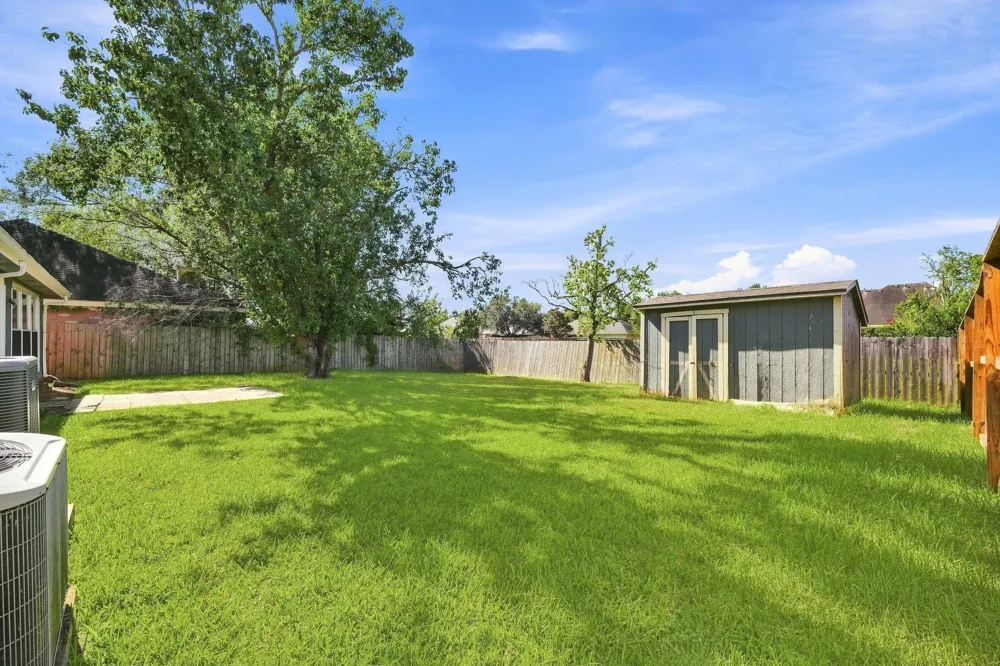 4119 Bentley Drive Pearland, TX 77584