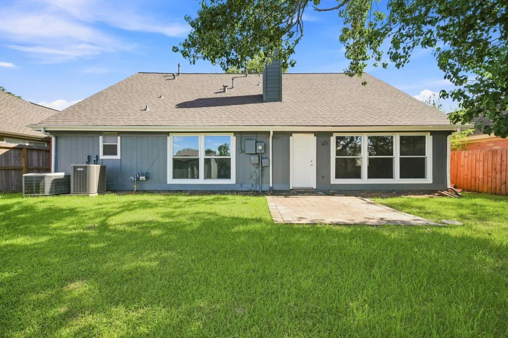 4119 Bentley Drive Pearland, TX 77584