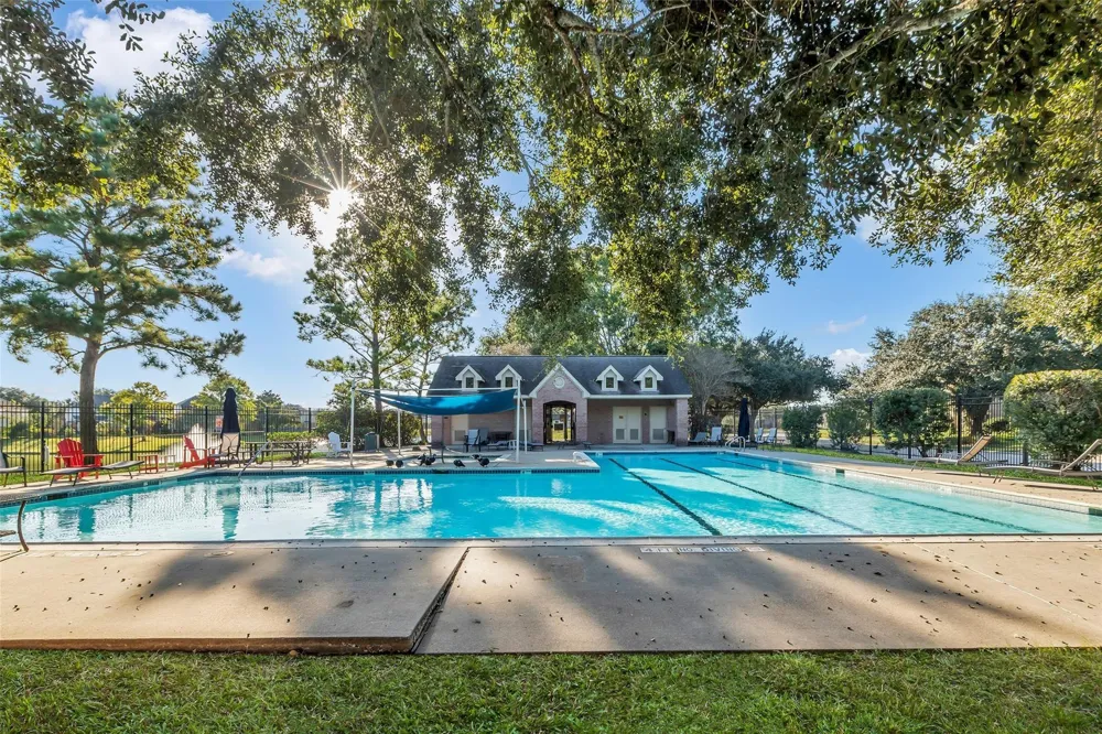 4119 Bentley Drive Pearland, TX 77584