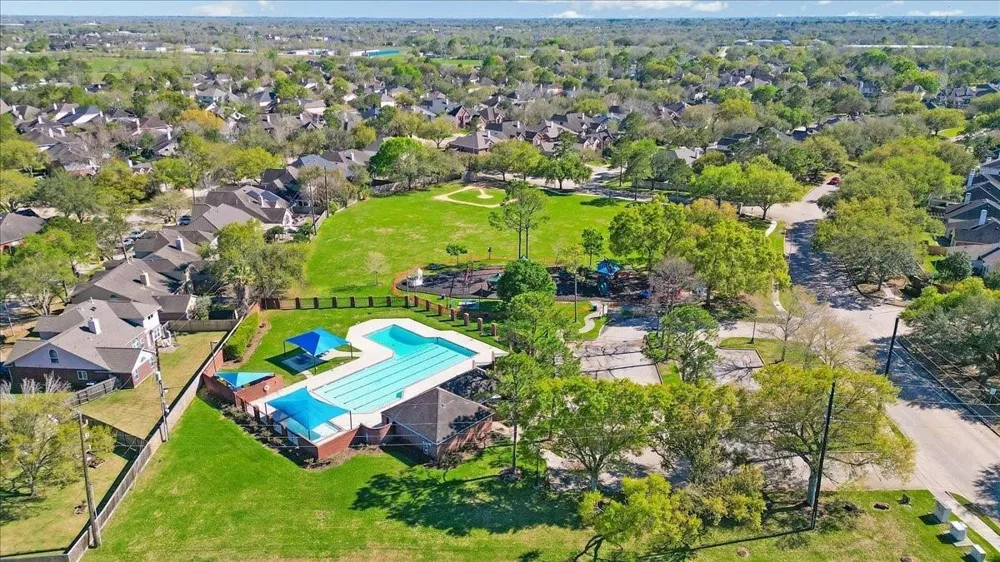 4119 Bentley Drive Pearland, TX 77584