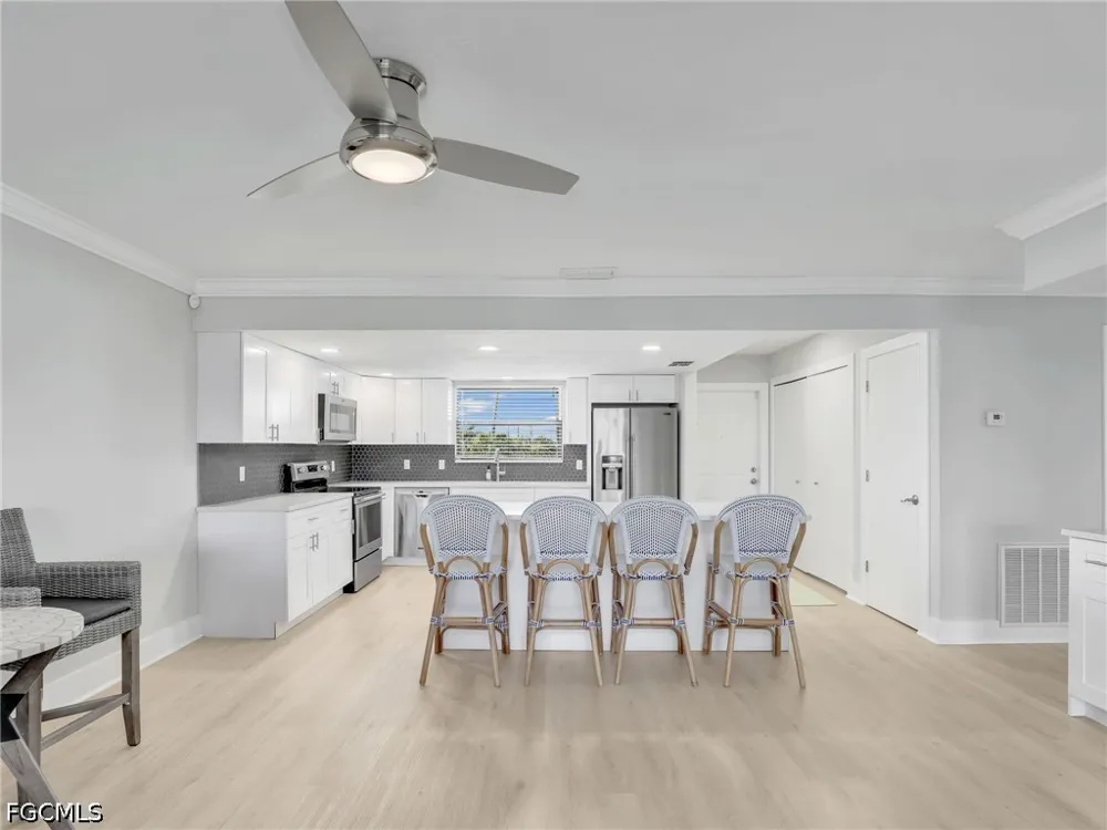 SW 8th Place #202 Cape Coral, FL 33914