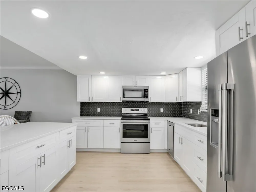 SW 8th Place #202 Cape Coral, FL 33914
