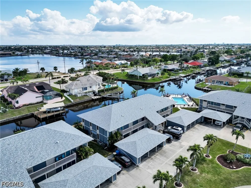 SW 8th Place #202 Cape Coral, FL 33914