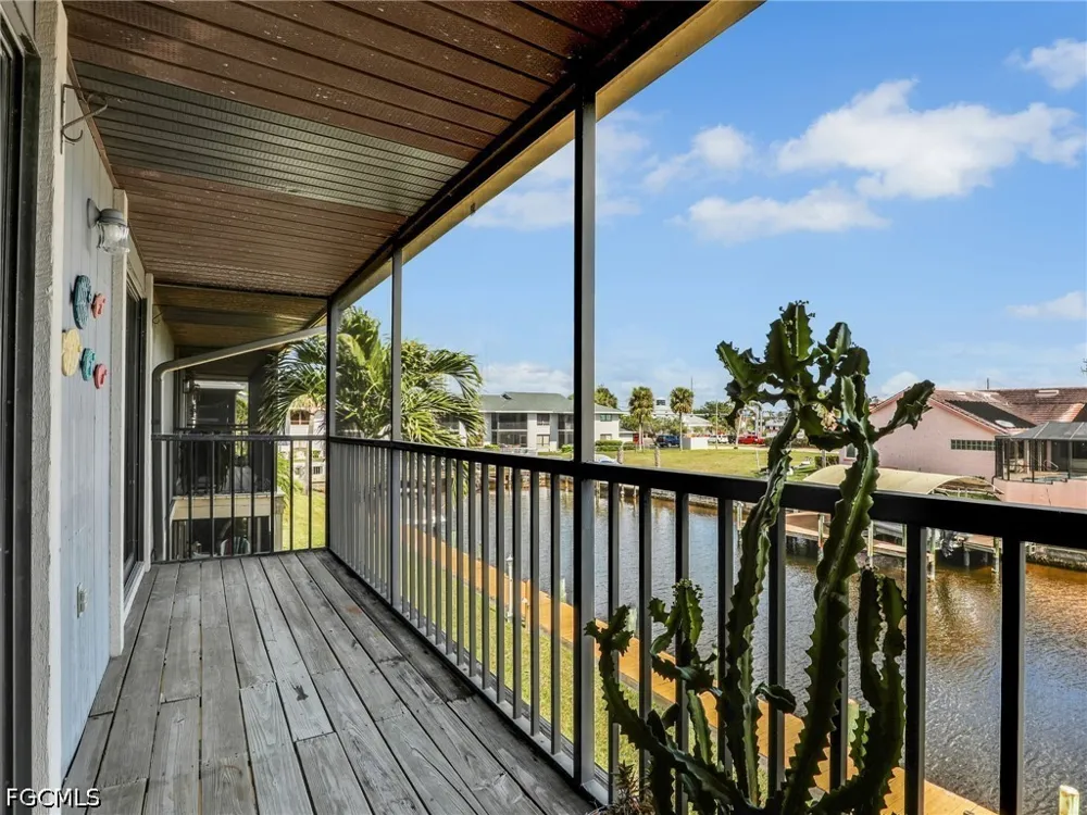 SW 8th Place #202 Cape Coral, FL 33914