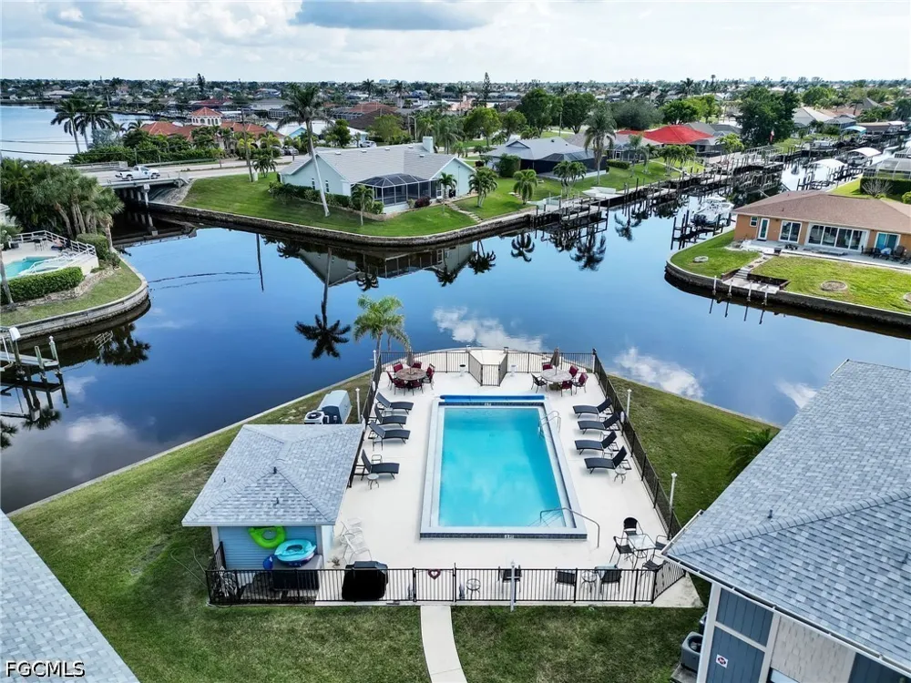 SW 8th Place #202 Cape Coral, FL 33914