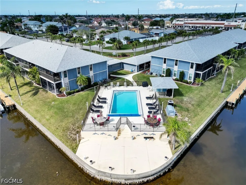 SW 8th Place #202 Cape Coral, FL 33914