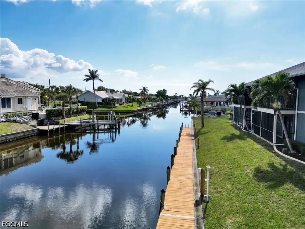 SW 8th Place #202 Cape Coral, FL 33914