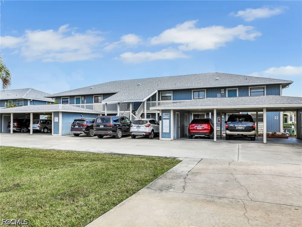 SW 8th Place #202 Cape Coral, FL 33914