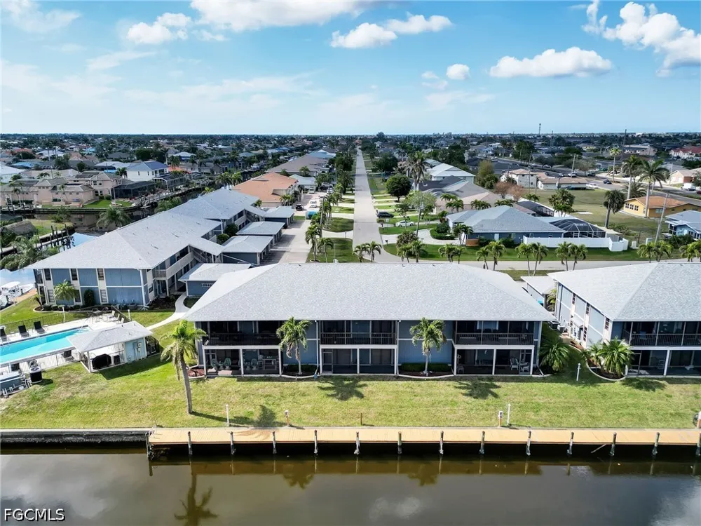 SW 8th Place #202 Cape Coral, FL 33914