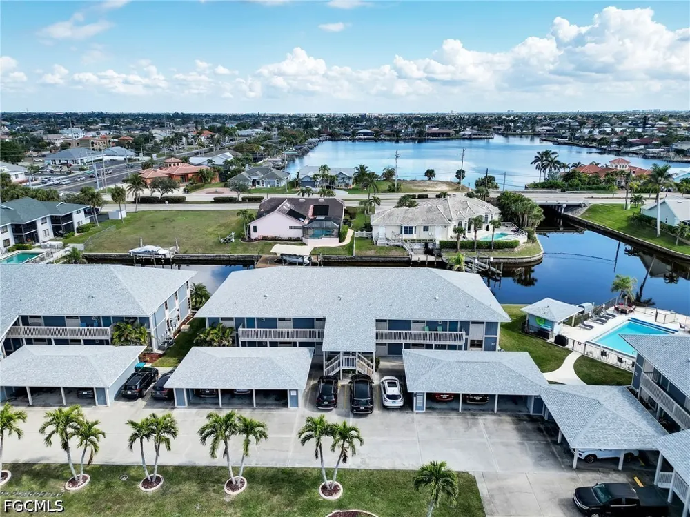 SW 8th Place #202 Cape Coral, FL 33914