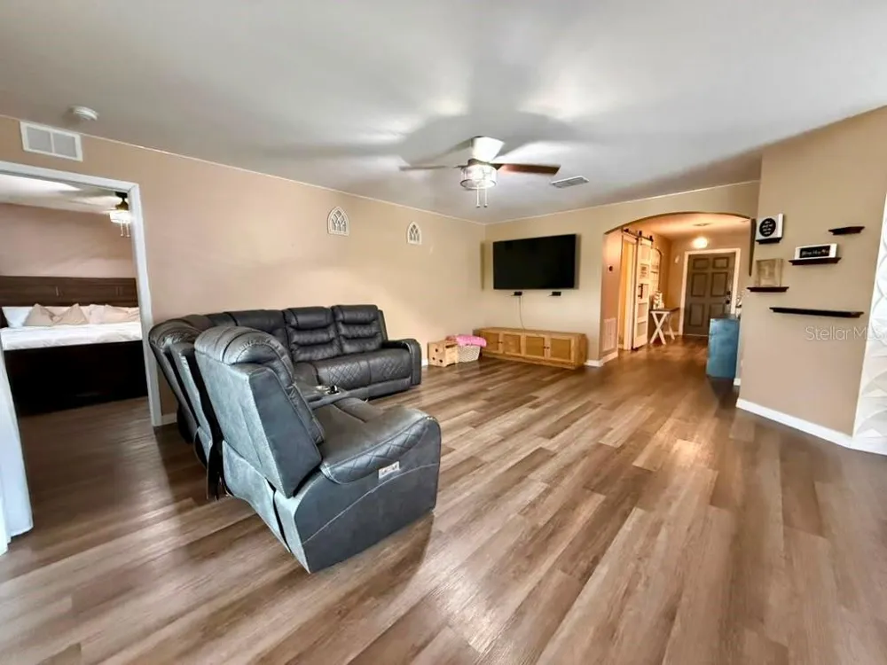 1609 STEELY DRIVE Dundee, FL 33838