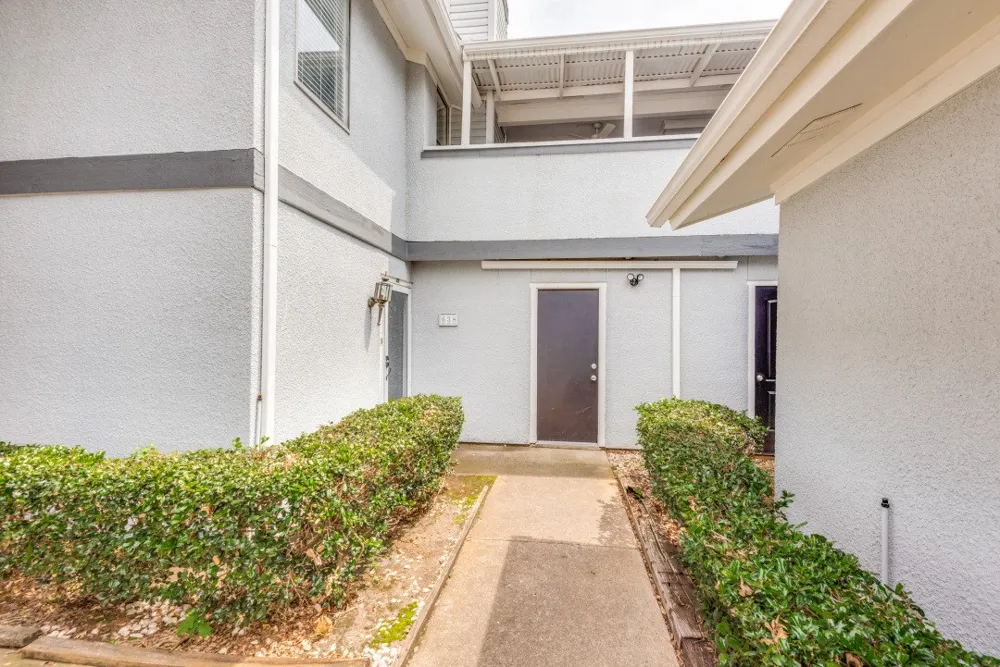 638 Ridgeline Drive Hurst, TX 76053