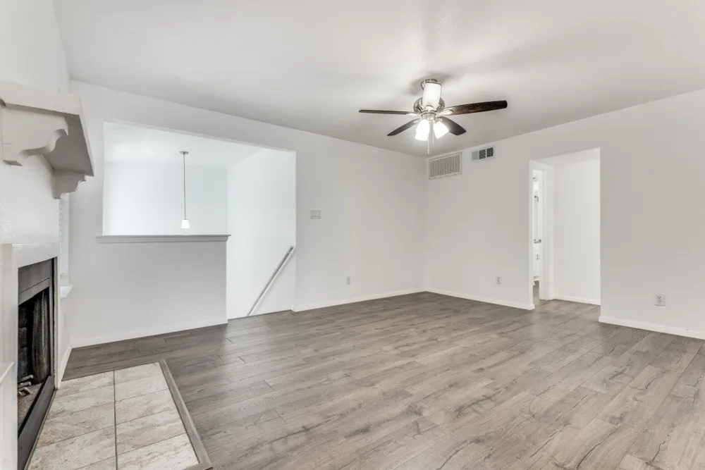 638 Ridgeline Drive Hurst, TX 76053