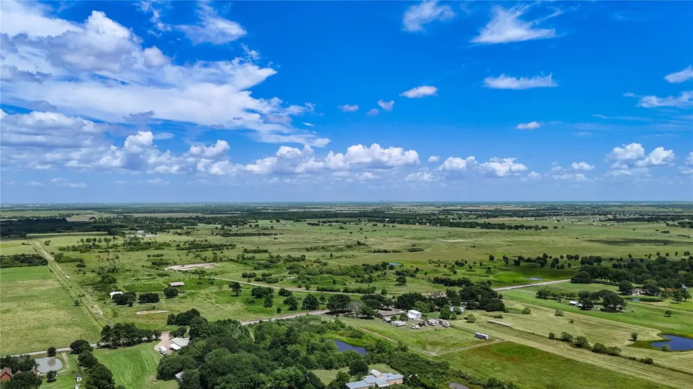 8037 Pesek Lane Needville, TX 77461