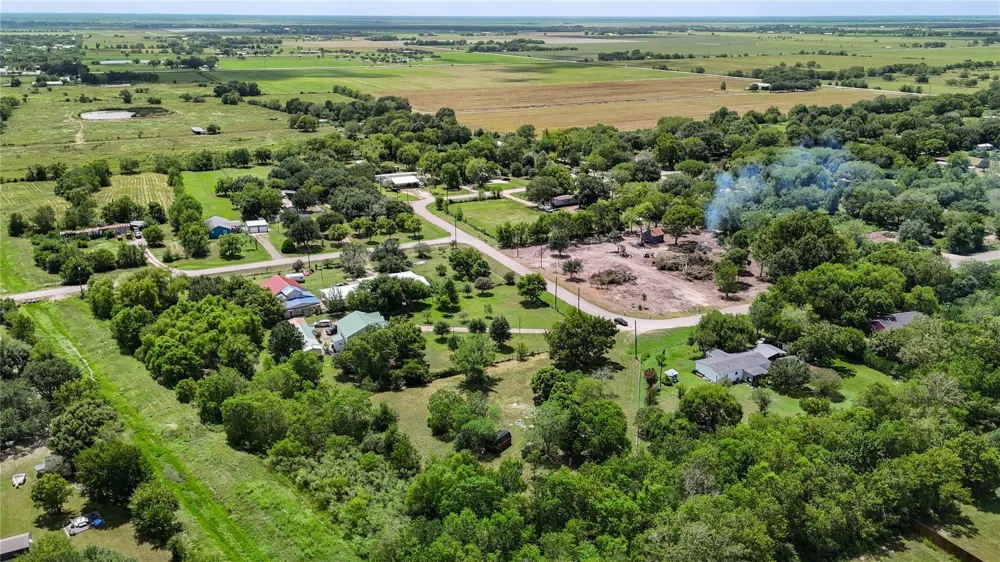 8037 Pesek Lane Needville, TX 77461