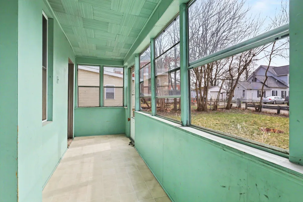 154 Carrier Street NE Grand Rapids, MI 49505