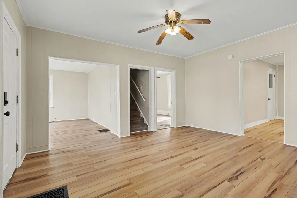 154 Carrier Street NE Grand Rapids, MI 49505