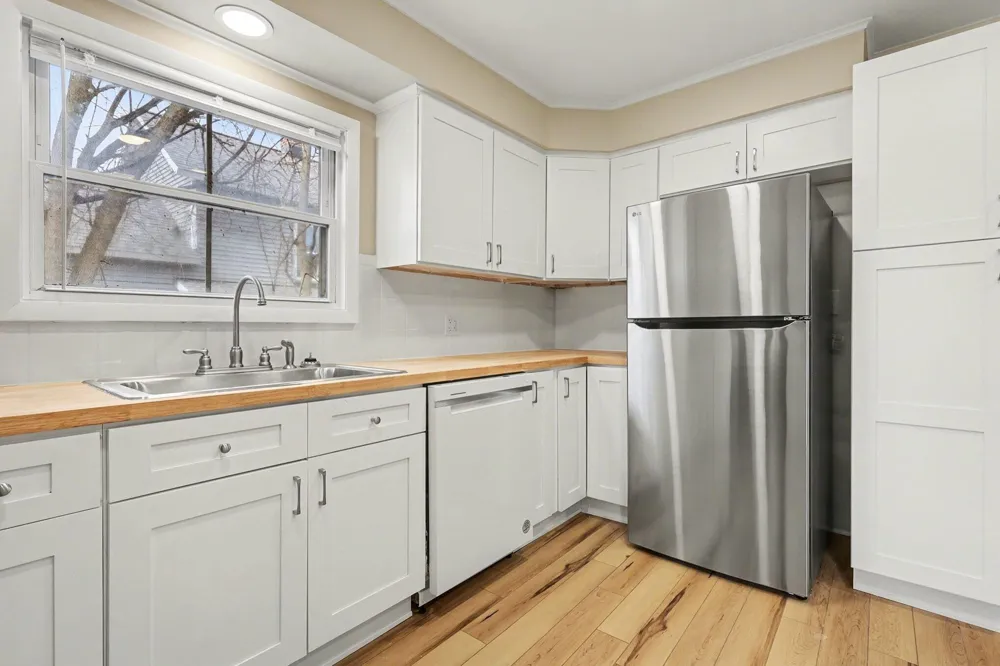 154 Carrier Street NE Grand Rapids, MI 49505