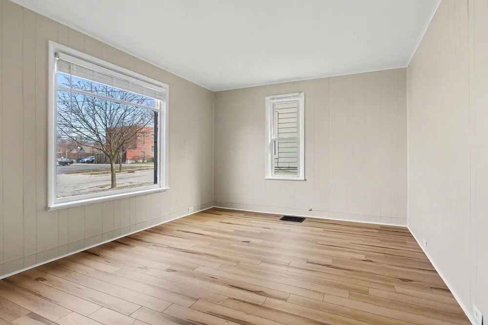 154 Carrier Street NE Grand Rapids, MI 49505